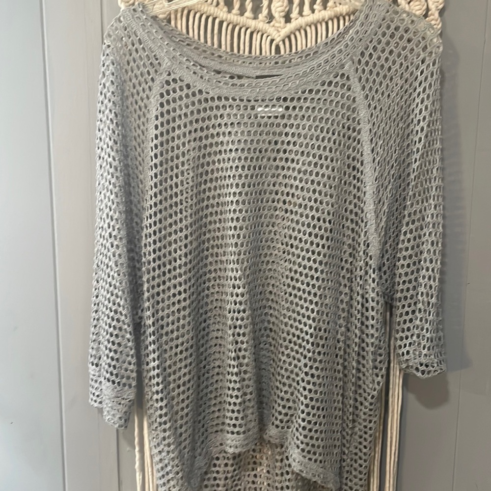 Bobeau gray 3/4 length sleeve top